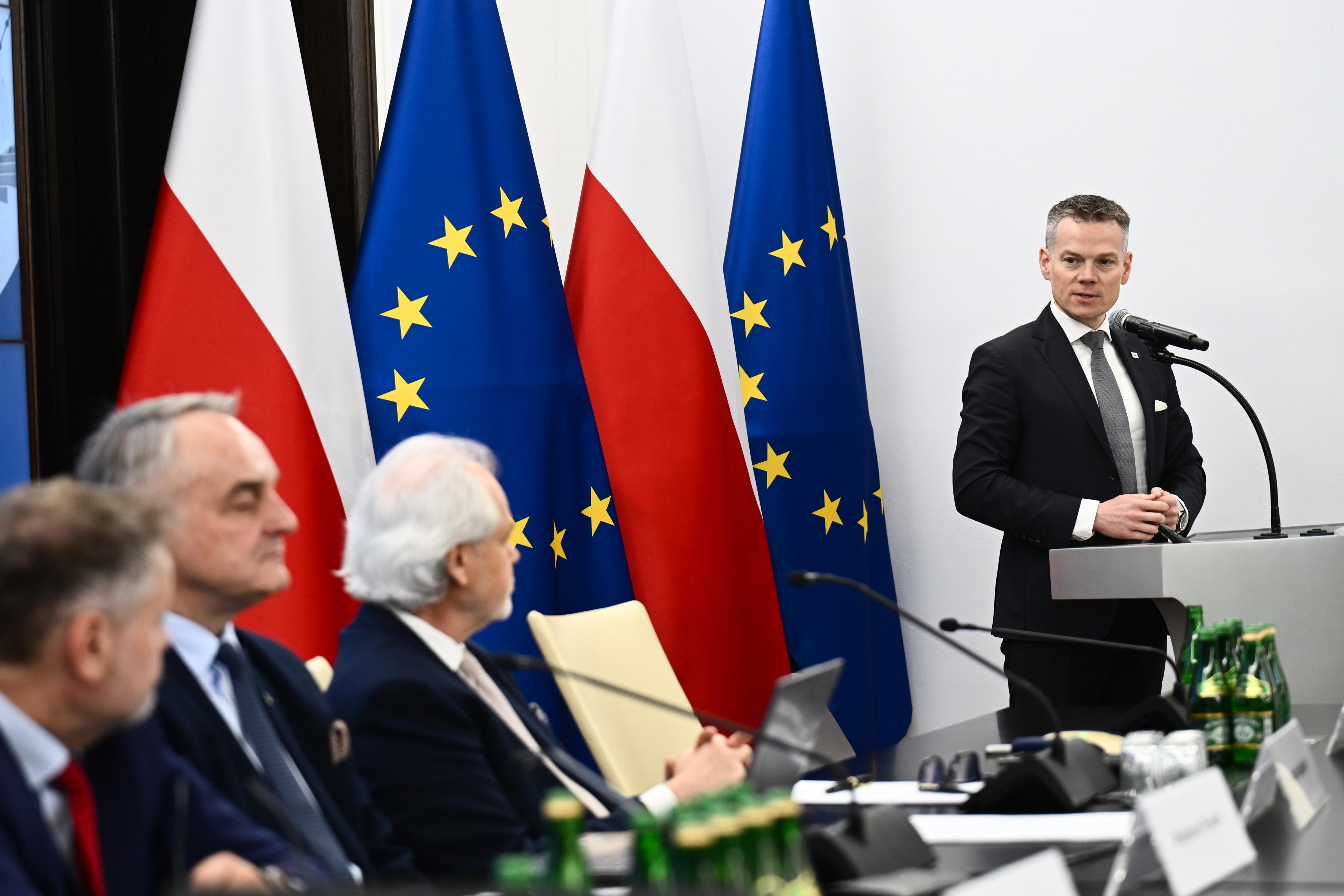Jacek Jastrzębski wystąpił podczas debaty w Senacie nt. roli rynku finansowego_2