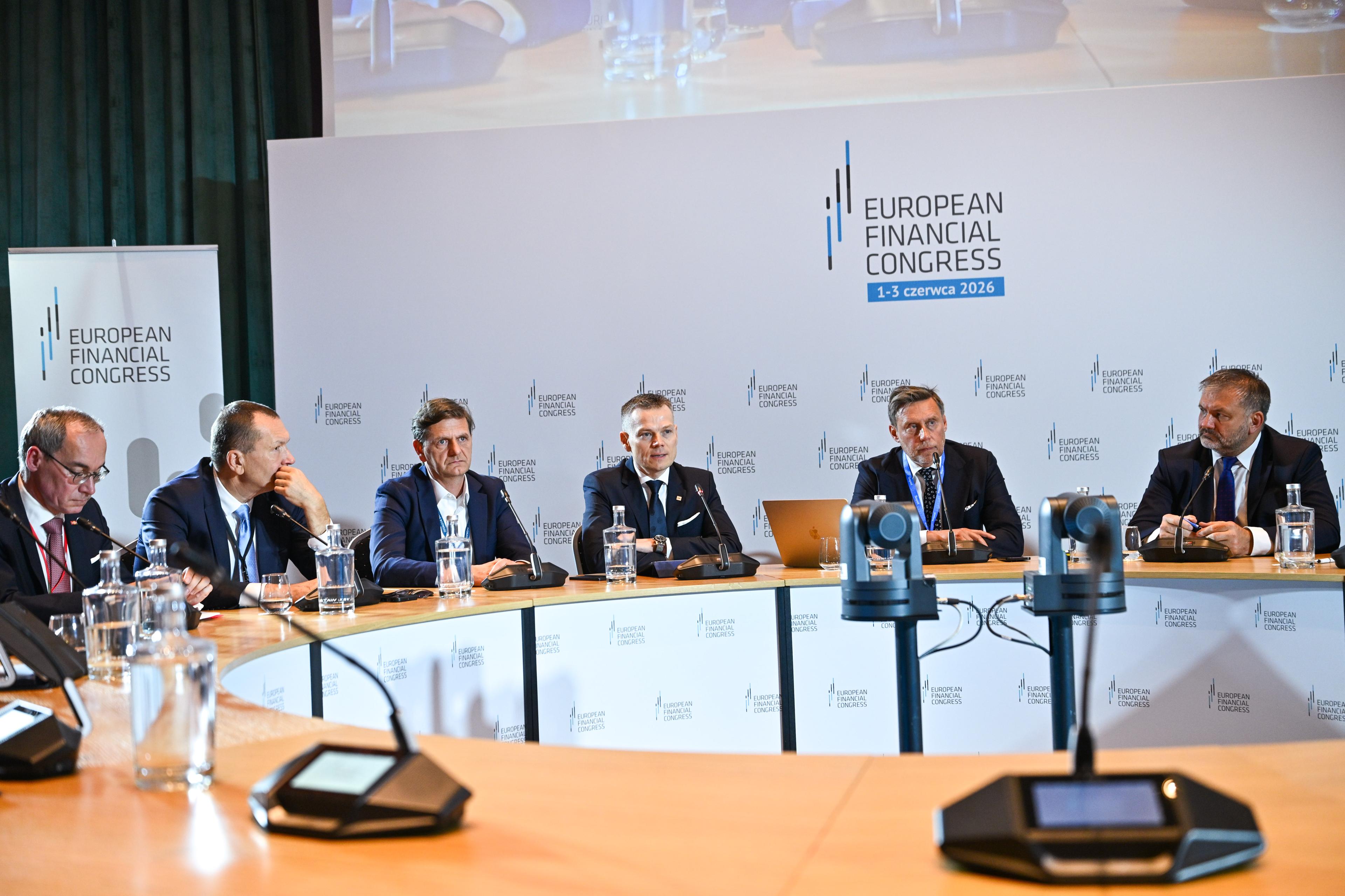 Jacek Jastrzębski wziął udział w posiedzeniu Okrągłego Stołu ds. Ryzyk Prawnych Rynku Finansowego EKF_2
