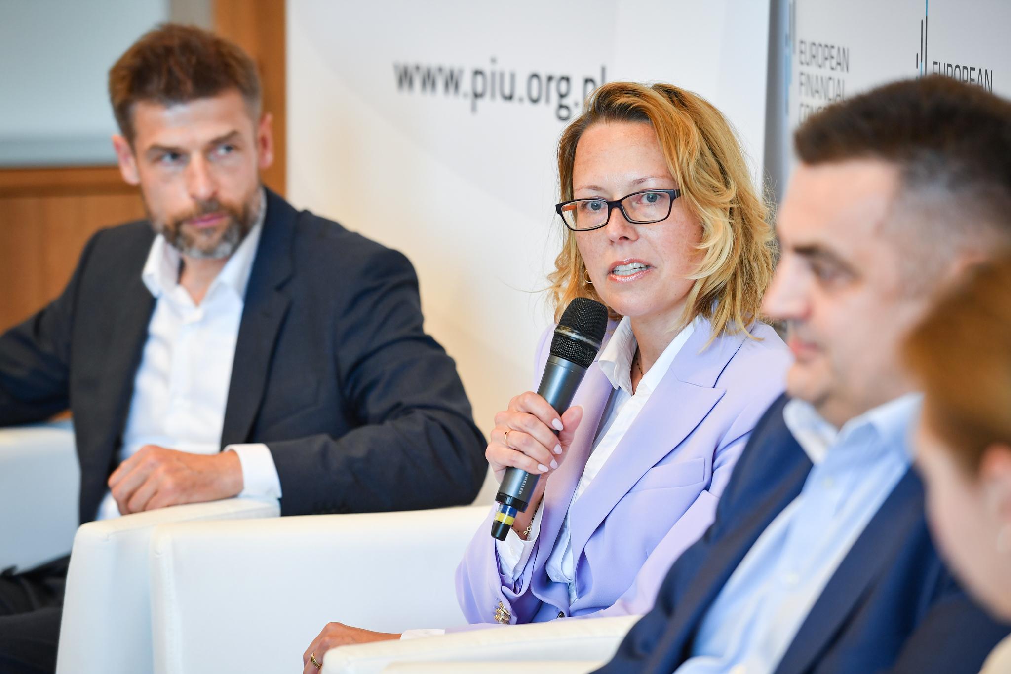 Daria_Ringwelska_na_EKF-_panel_Rola_ubezpieczen_w_transformacji_sektora_energetycznego