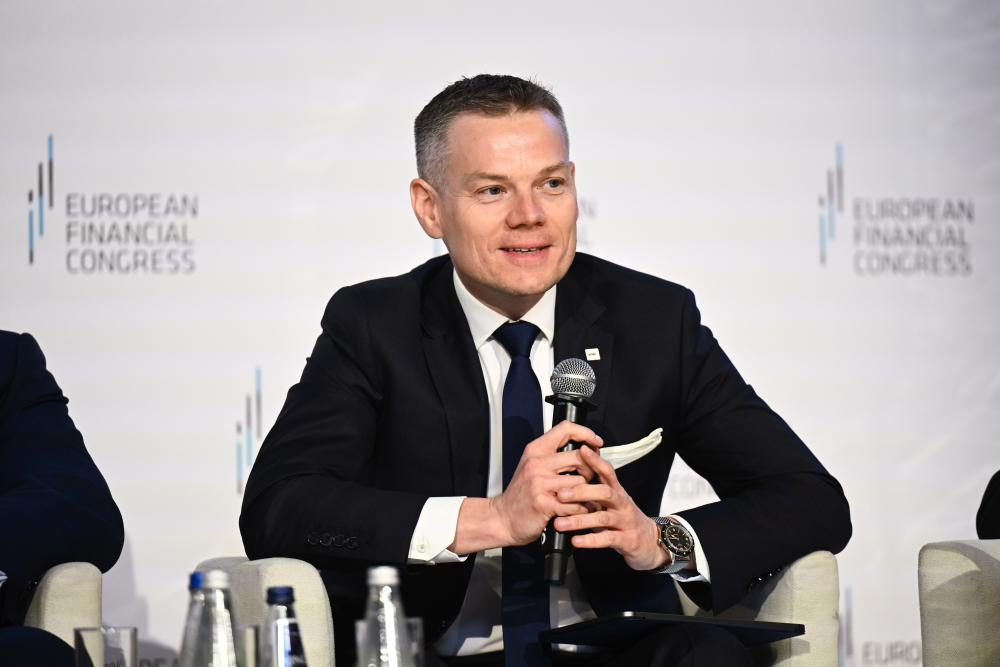 Jacek_Jastrzębski_wystąpił_podczas_EKF_w_panelu_nt_fuzji_i_przejęć_w_sektorze_bankowym