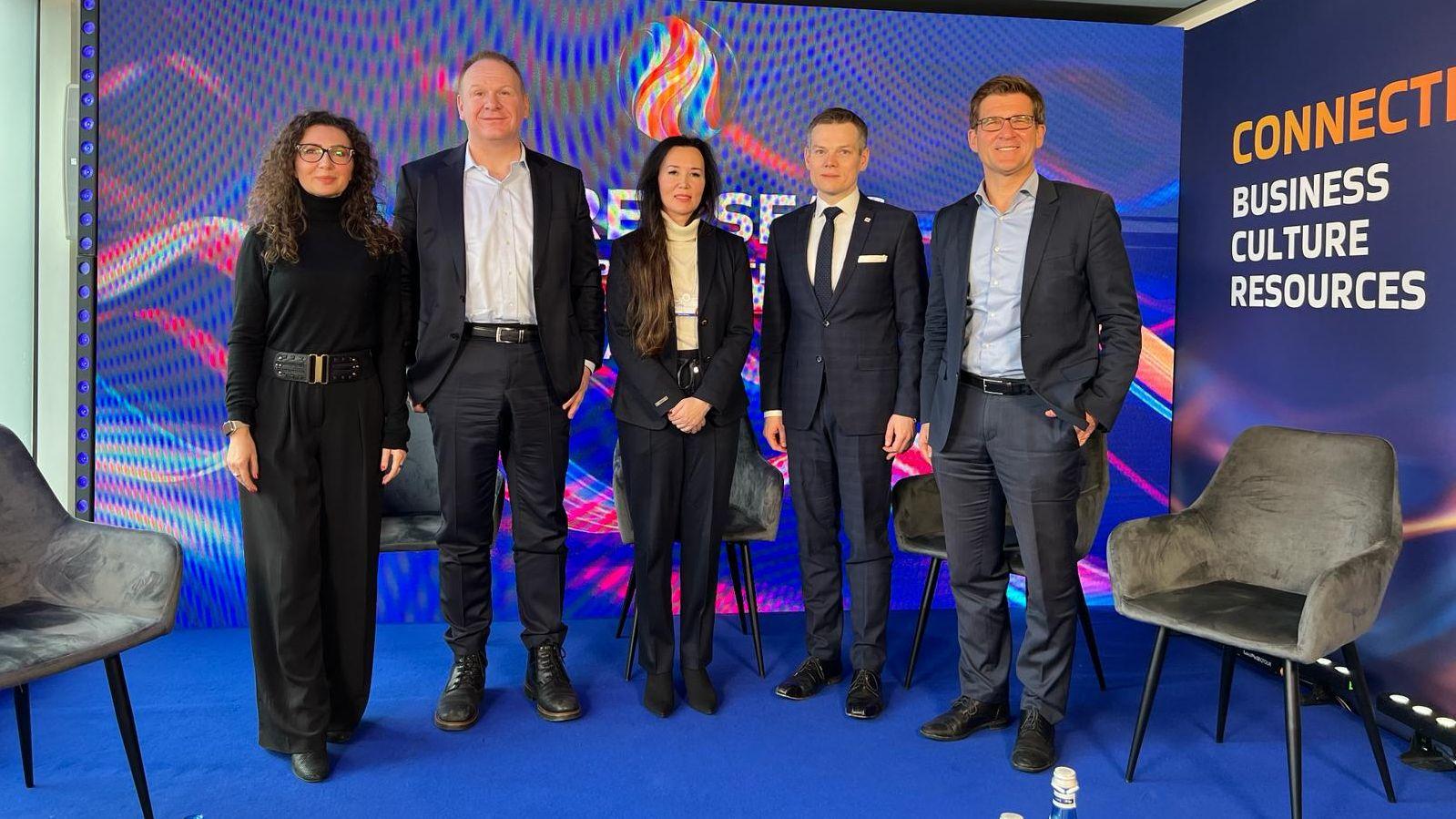 Jacek_Jastrzebski_3_wystapił_w_panelu_dyskusyjnym_podczas_Swiatowego_Forum_Ekonomicznego_w_Davos