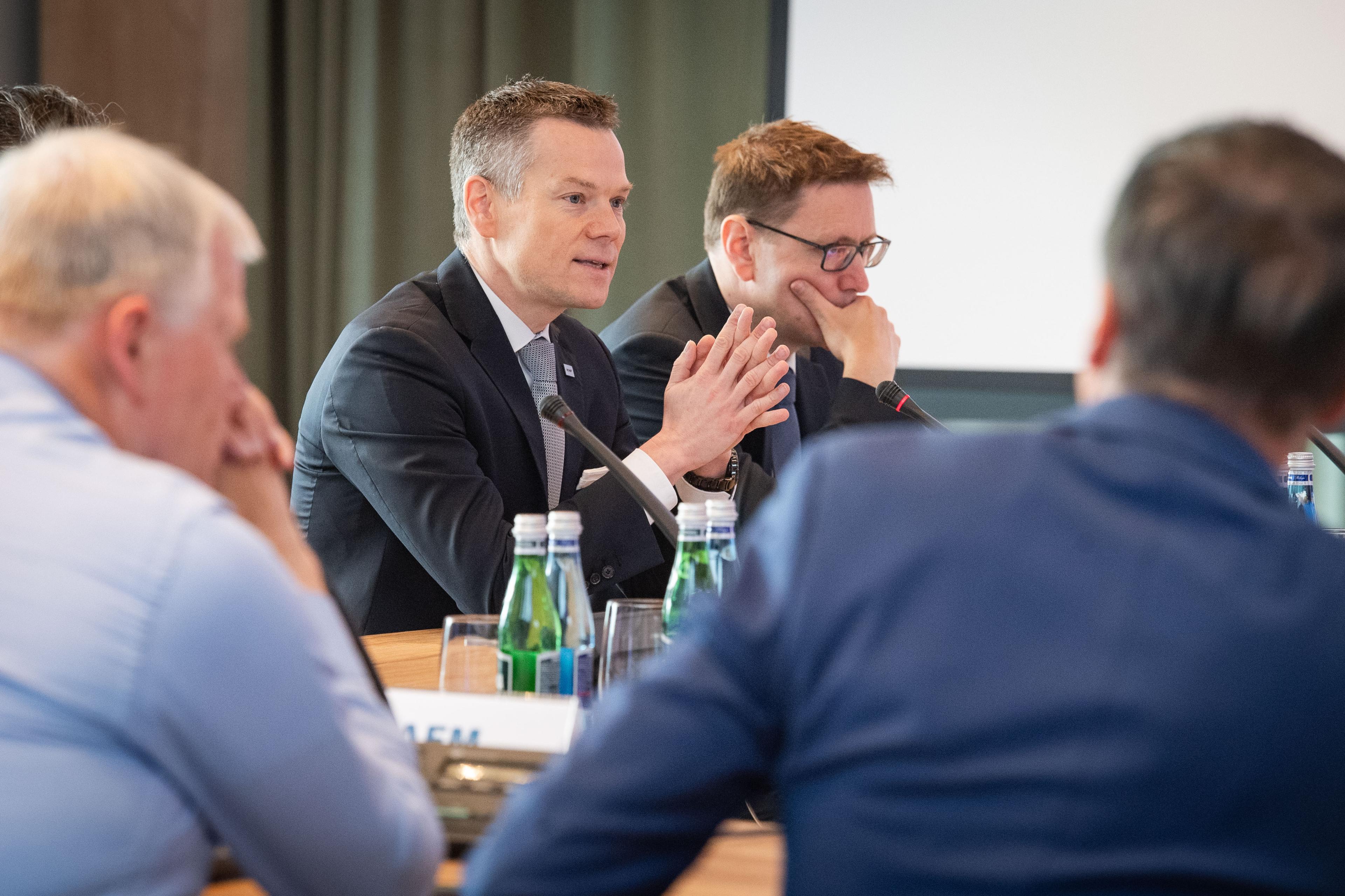 Jacek Jastrzębski na posiedzeniu Rady Organów Nadzoru ESMA_1