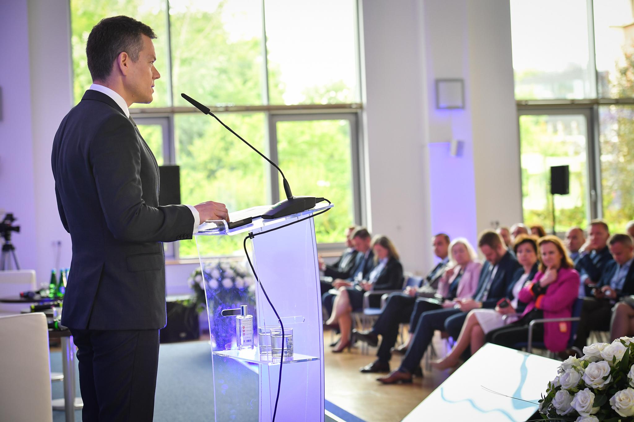 Jacek_Jastrzebski_podczas_konferencji_ZUS_mowil_m_in_o_TSUE