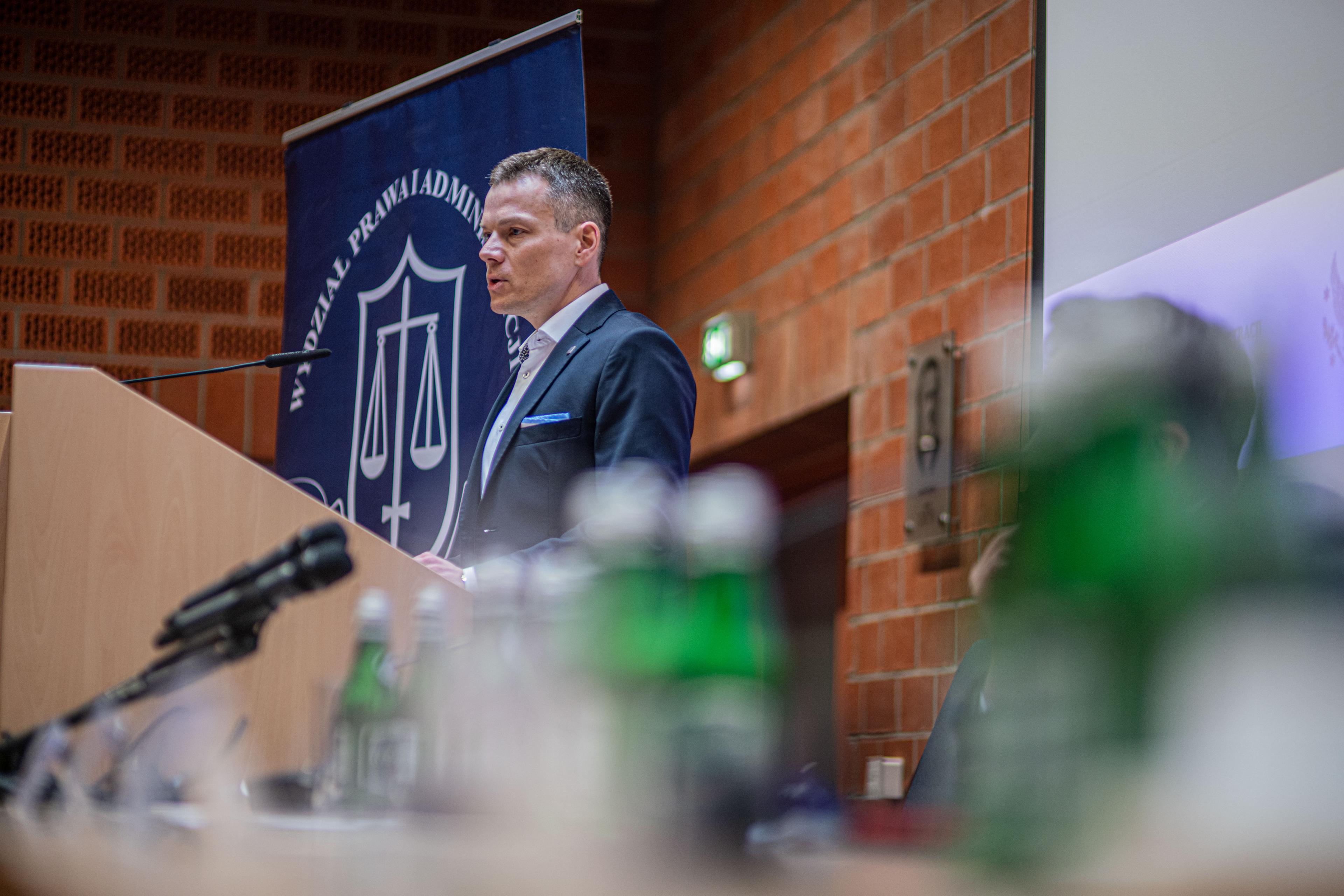 Jacek_Jastrzebski_podczas_konferencji_nt_nowych-technologii