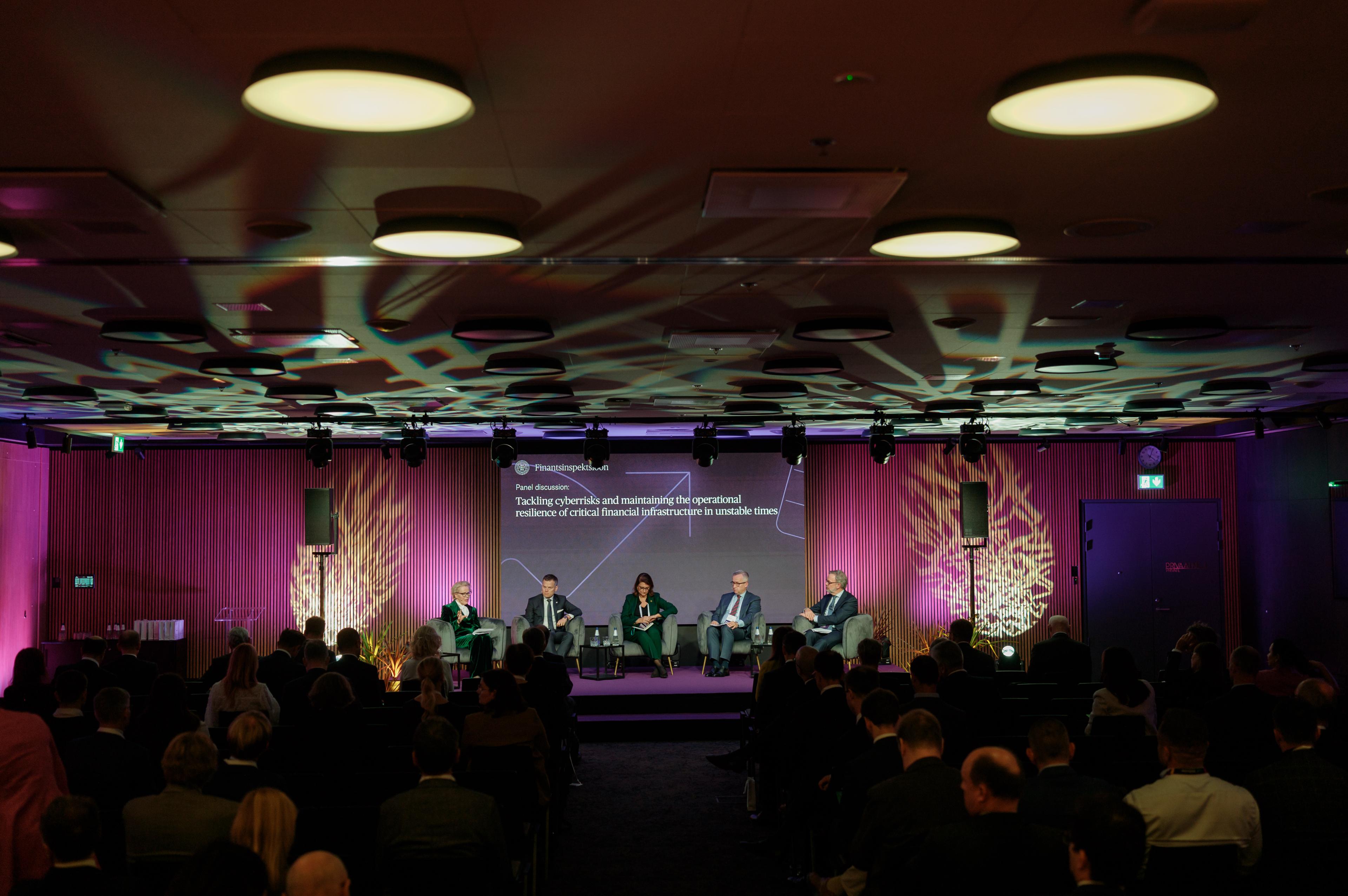 Jacek Jastrzębski wystąpił w panelu podczas międzynarodowej konferencji estońskiego nadzoru - 4