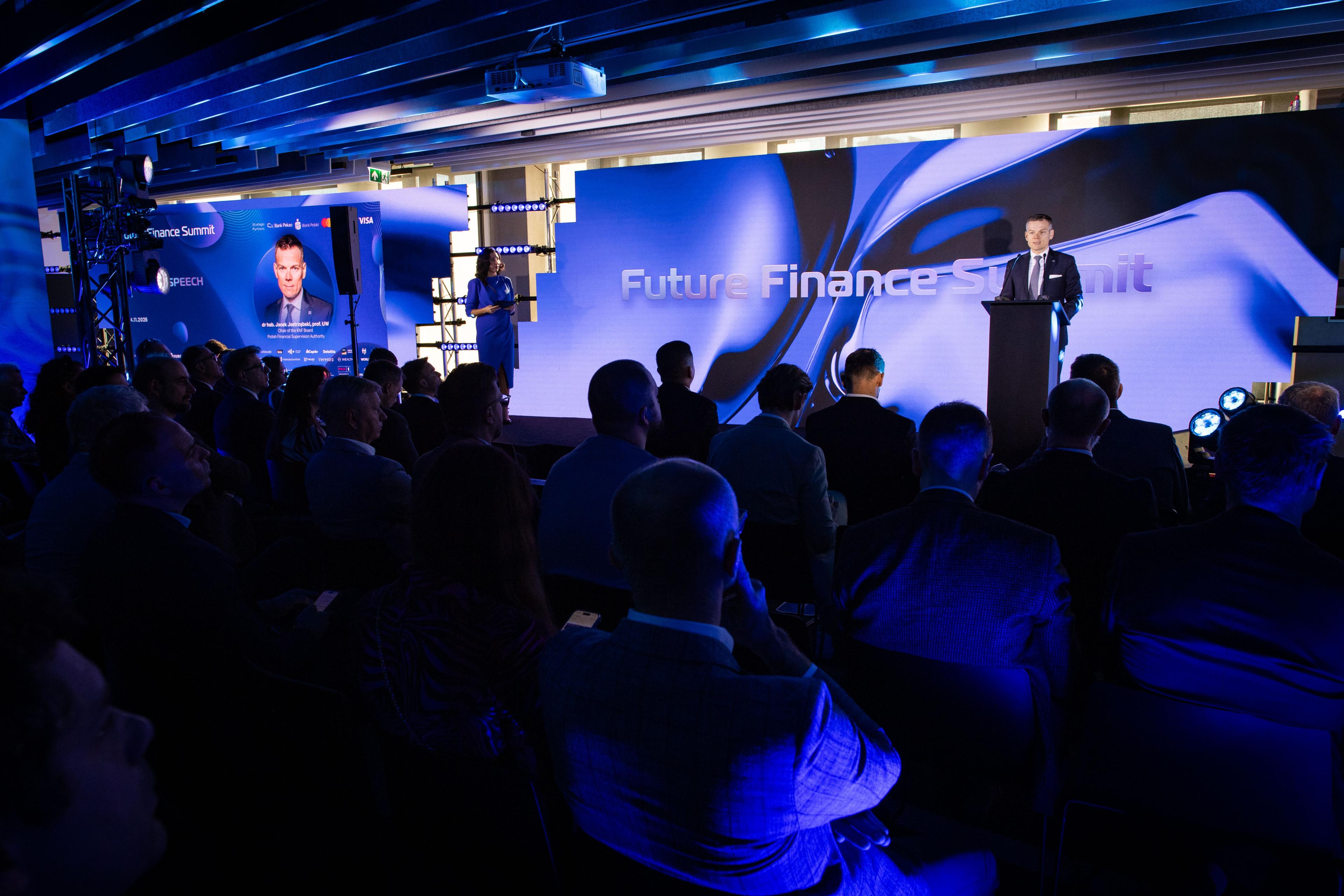Jacek Jastrzębski na otwarciu Future Finance Summit
