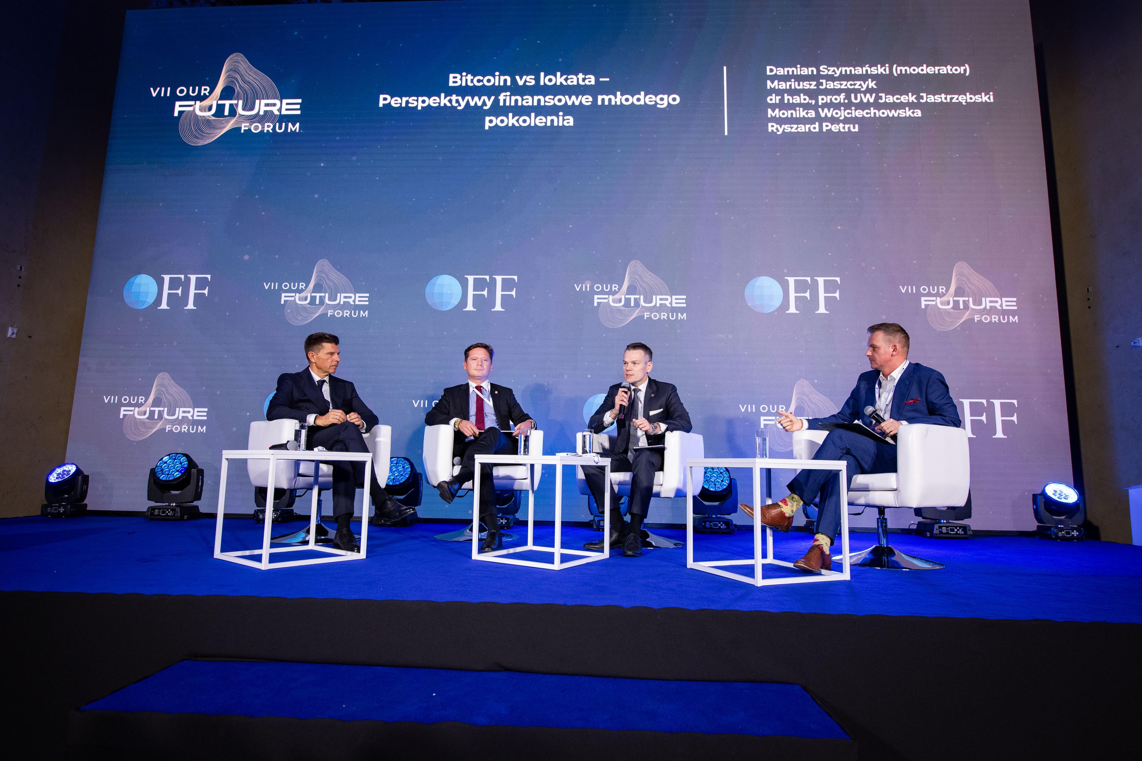 Jacek Jastrzębski wystąpił w panelu nt. perspektyw finansowych młodego pokolenia_2