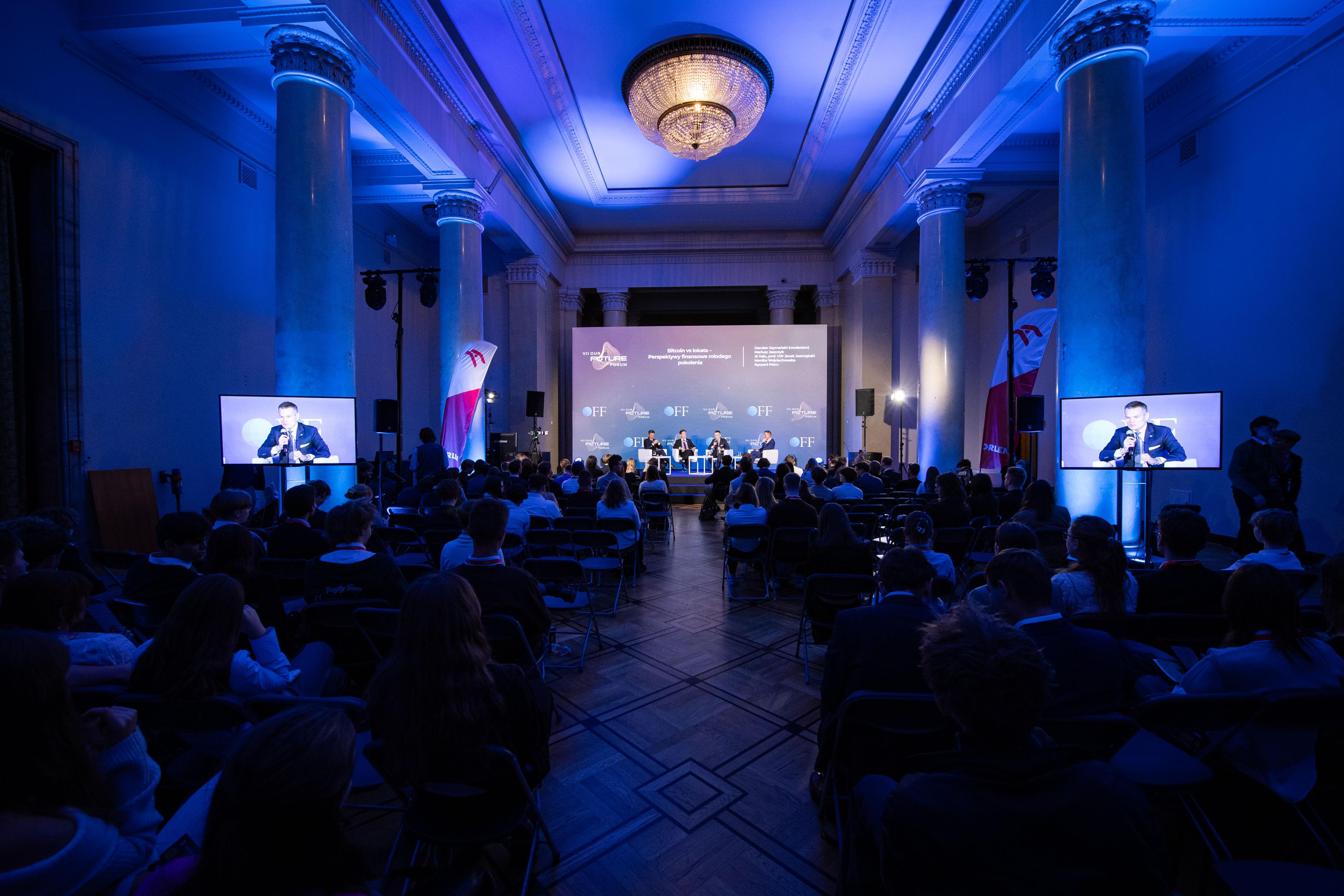 Jacek Jastrzębski wystąpił w panelu nt. perspektyw finansowych młodego pokolenia_4