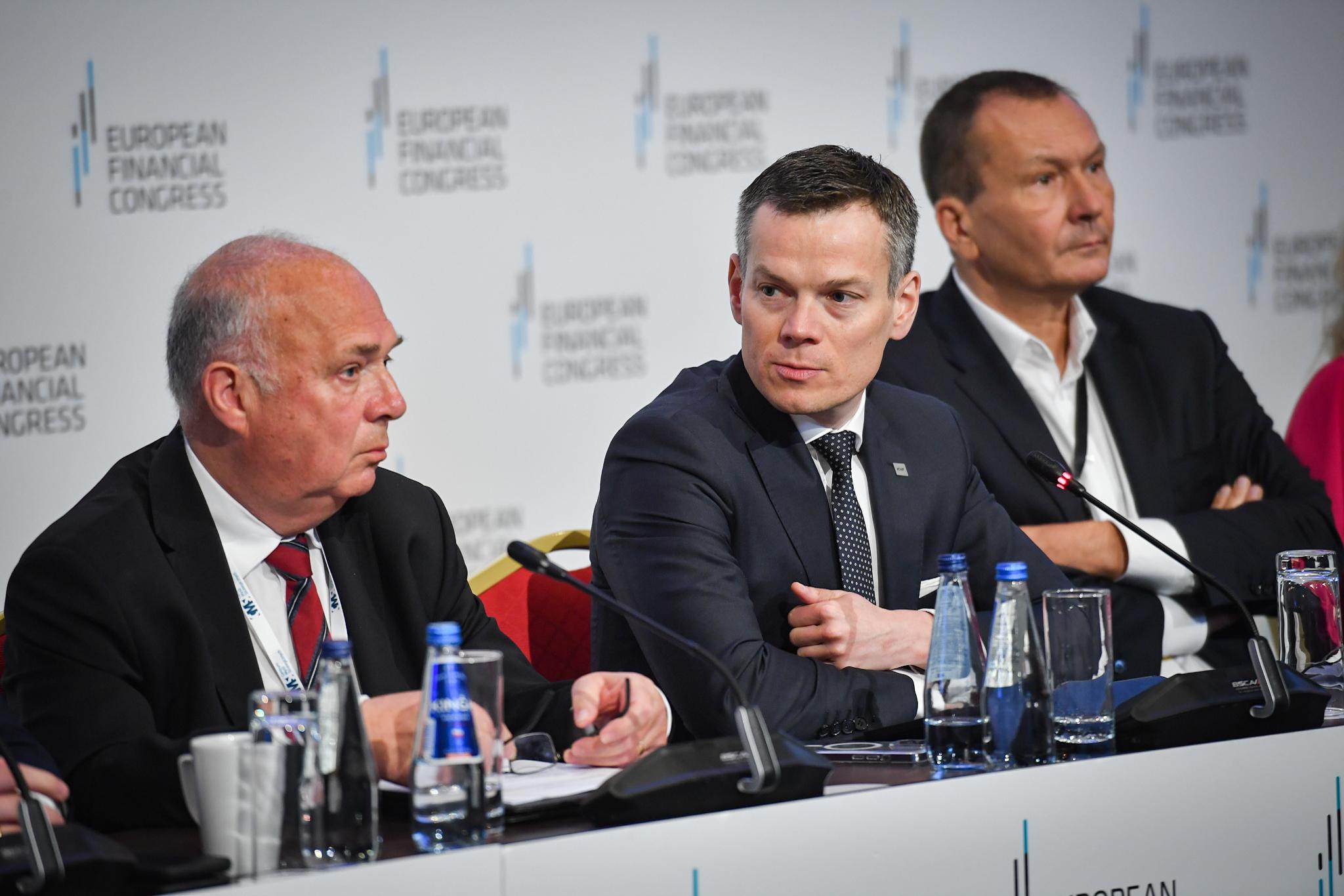 Jacek_Jastrzebski_wzial_udzial_w_panelu_o_ryzyku_prawnym_kredytow_mieszkaniowych-EKF