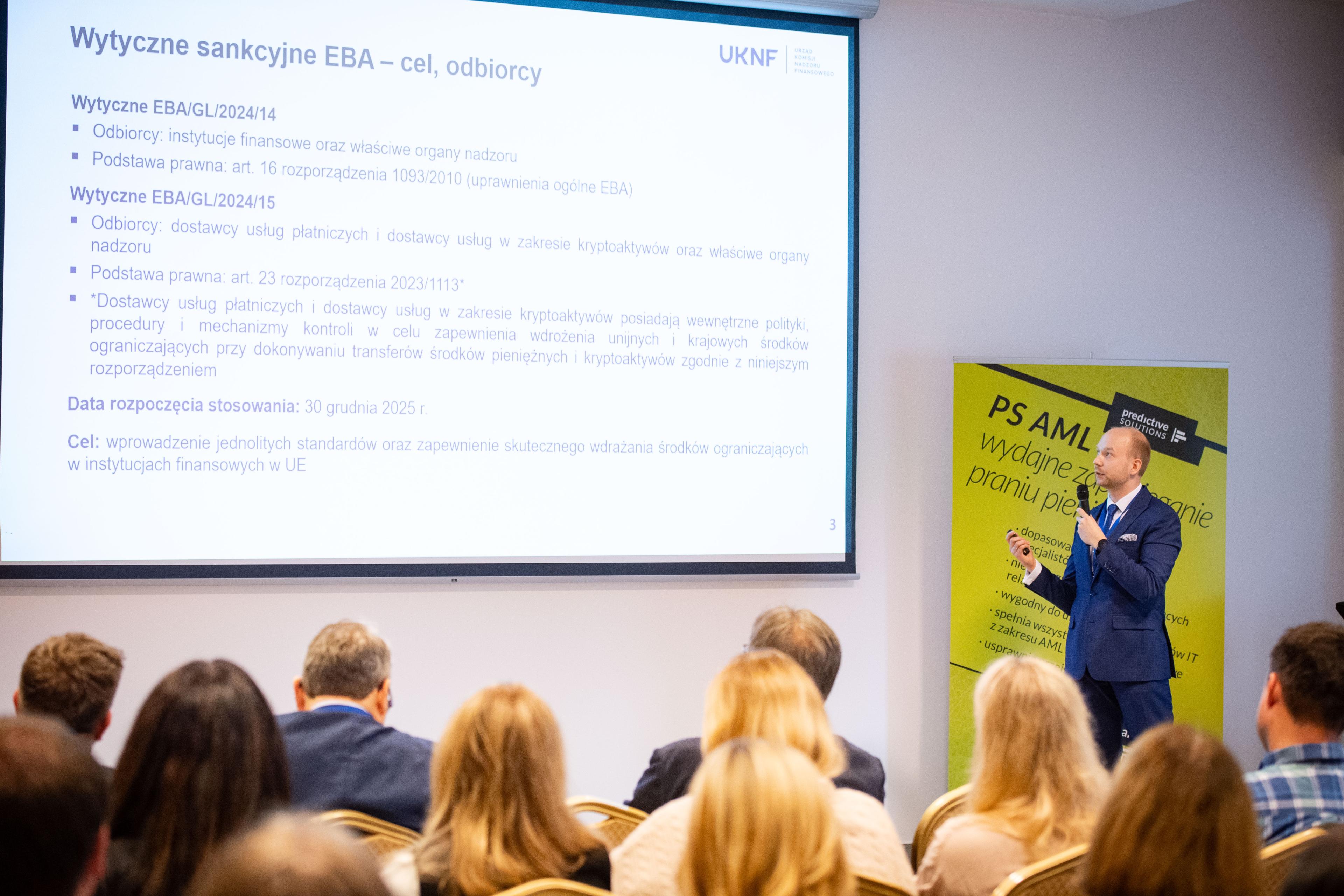 Michał Trela podczas konferencji AML
