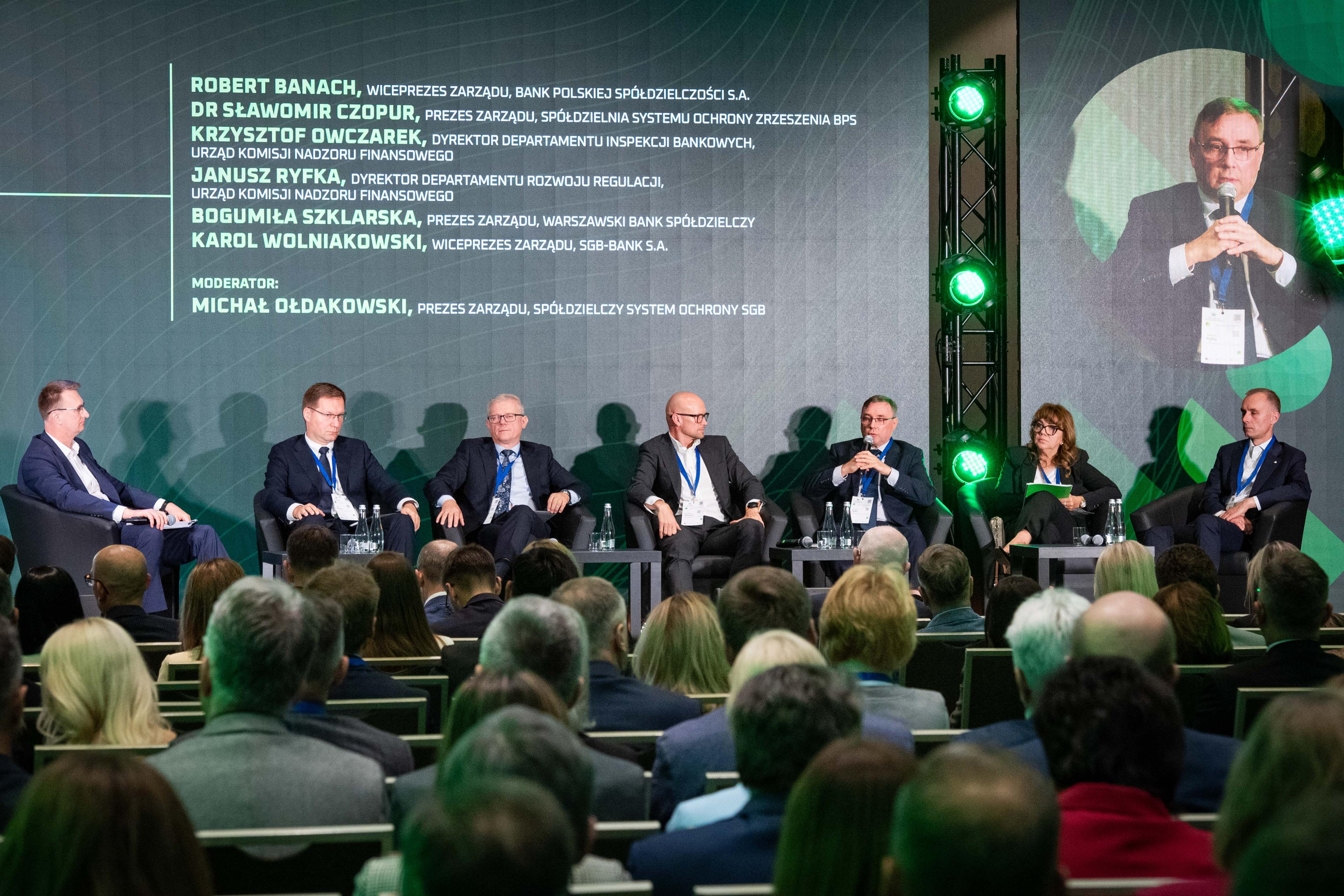 Przedstawiciele UKNF w panelu podczas Forum Liderów Banków Spółdzielczych