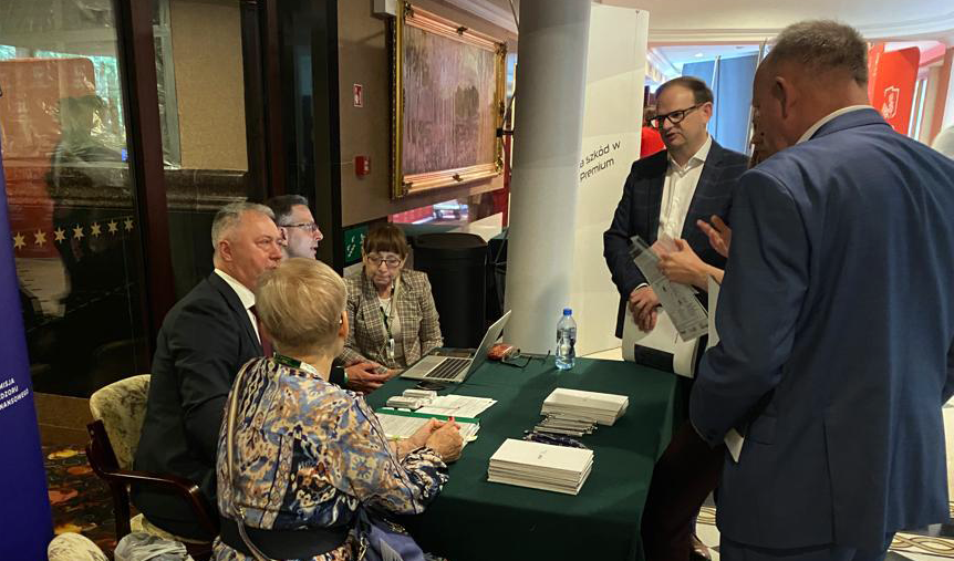 Przedstawiciele_UKNF_podczas_25_Kongresu_Brokerow