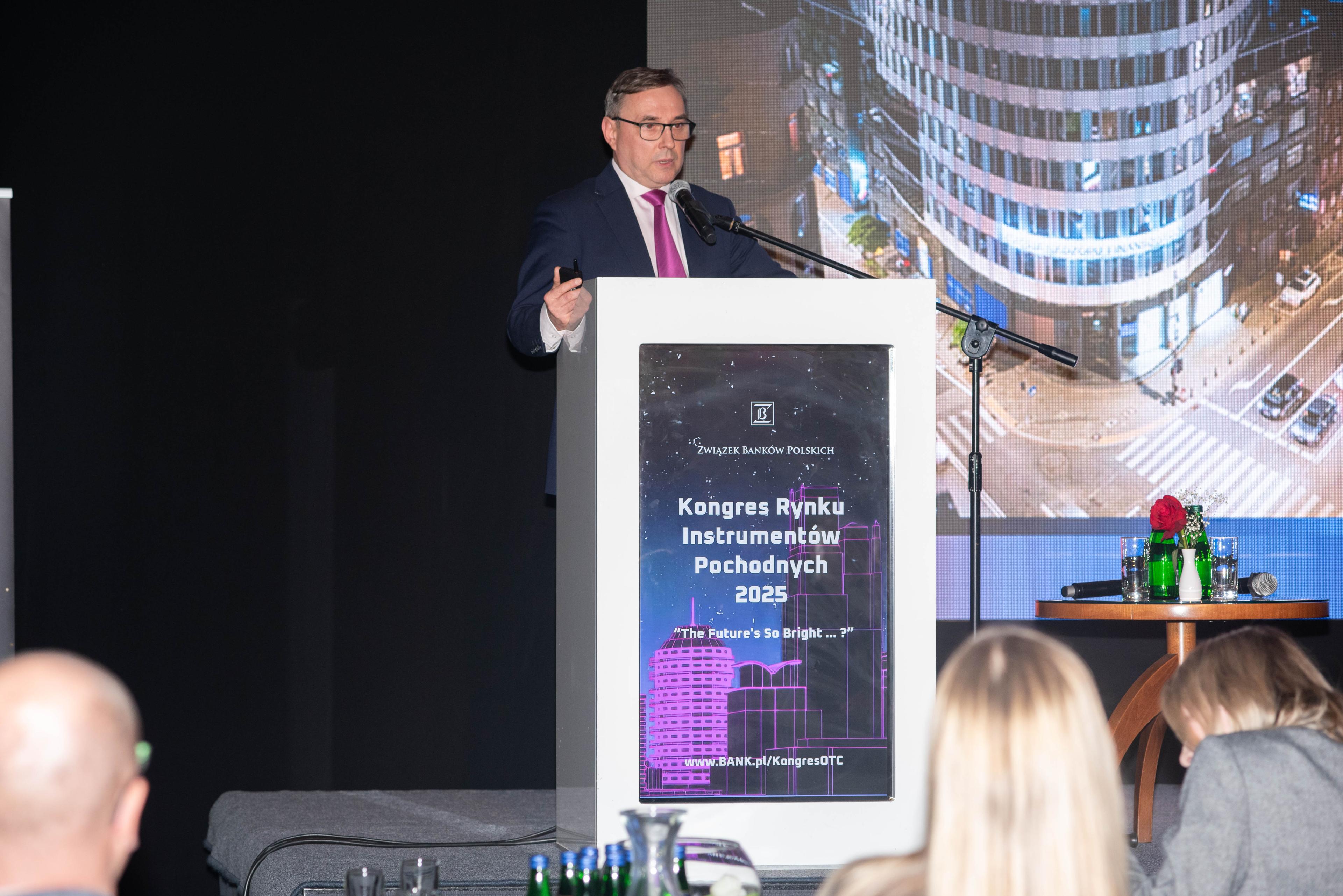 Przedstawiciele Urzędu KNF podczas XII Kongresu Rynku Instrumentów Pochodnych_2