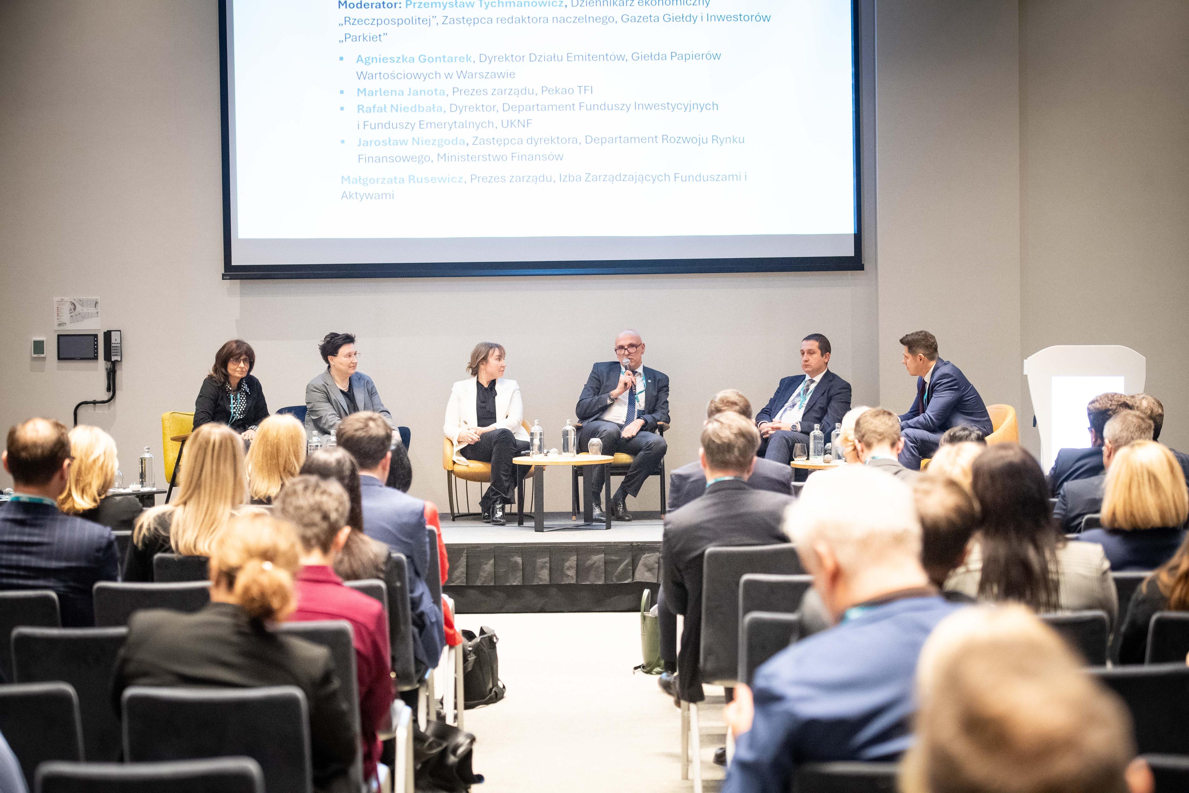 Przedstawiciele Urzędu KNF wzięli udział w debatach podczas Seminarium IZFIA_2