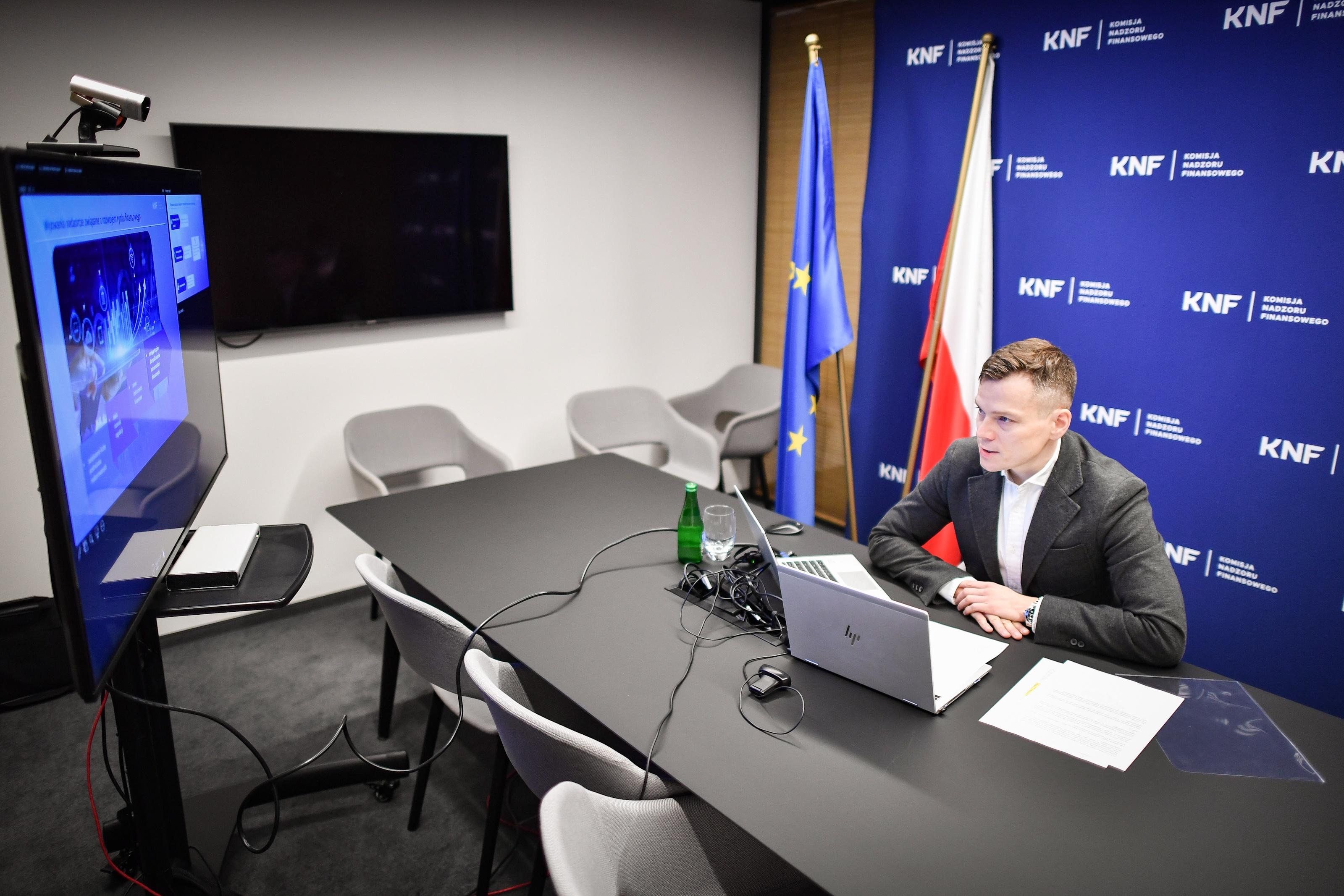 Jacek Jastrzębski, Przewodniczący KNF występujący jako keynote speaker podczas otwarcia VII Kongresu Regulacji Rynków Finansowych FinReg 2020